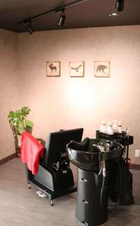 SLASH HairDesignスラッシュ ヘアーデザイン